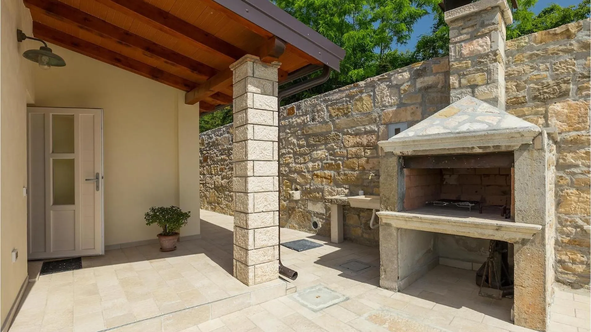 Villa Cartolina 모토분 펜션