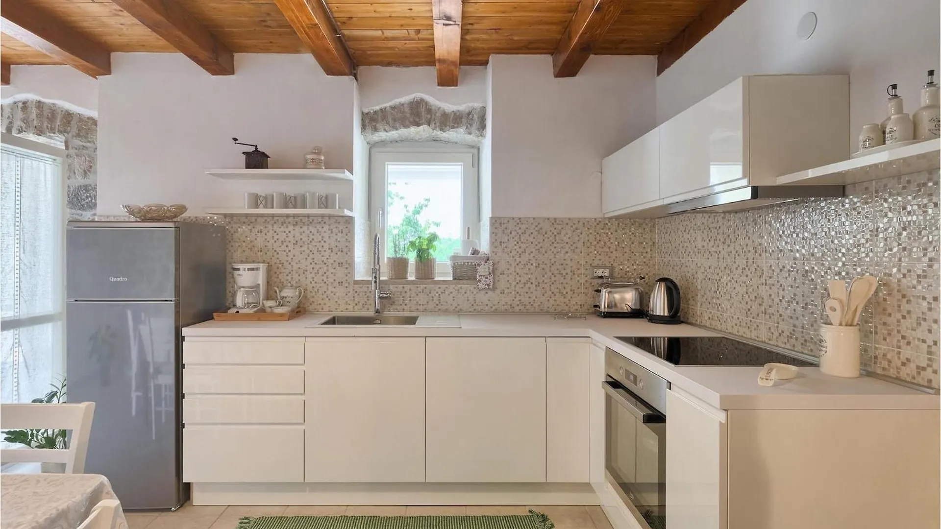 Villa Cartolina 모토분