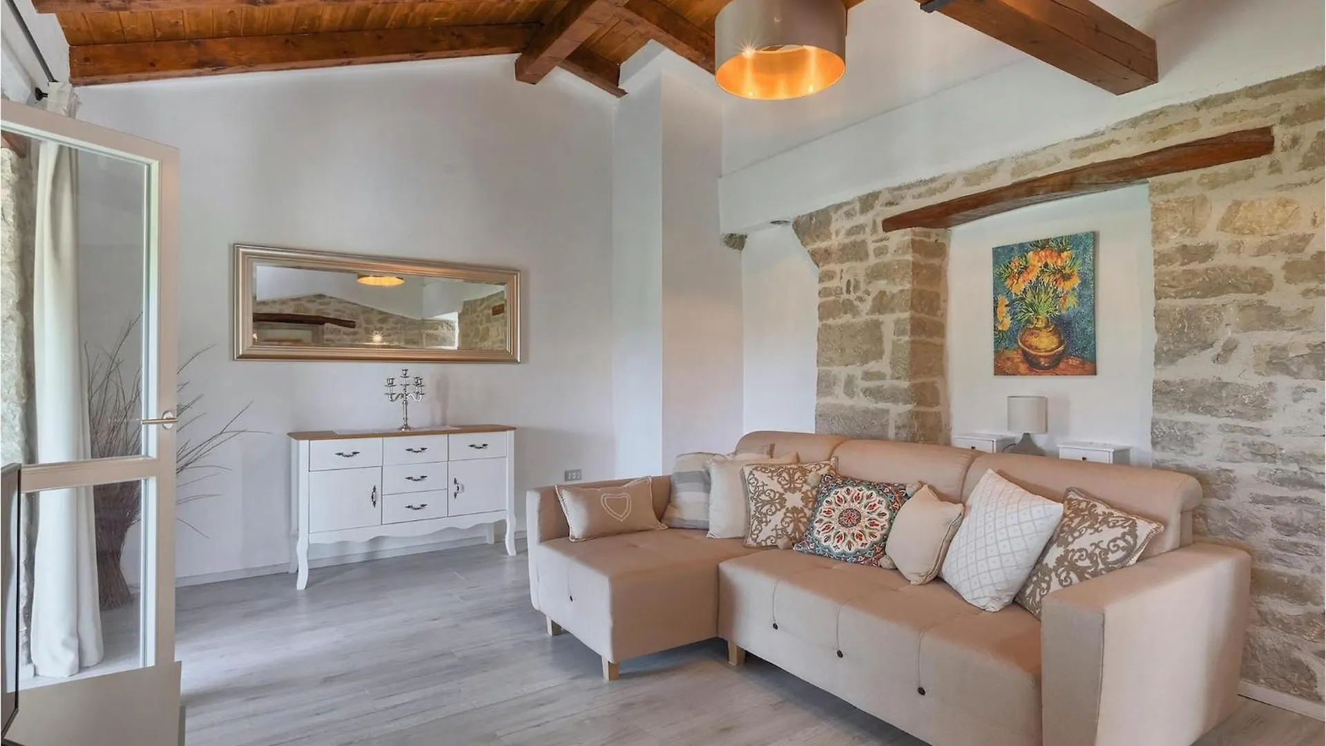 Villa Cartolina 모토분 펜션