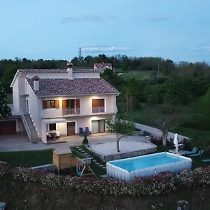 Nona Motovun